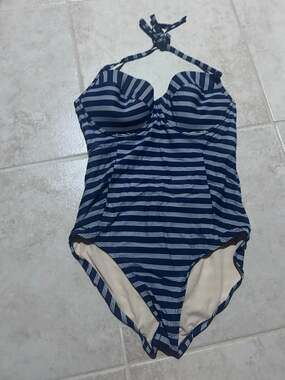 Merona Women's Striped Halter One-Piece Swimsuit Size M